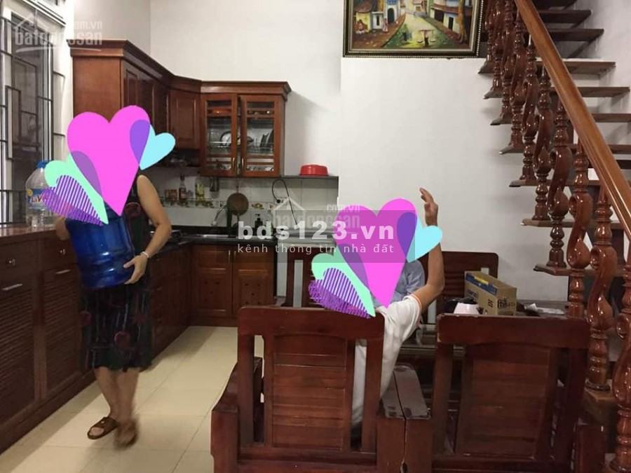 Chỉ 1,2 tỷ nhà Hoàng Tăng Bí, 2 tầng - 2 ngủ, 20m ra đường chính.