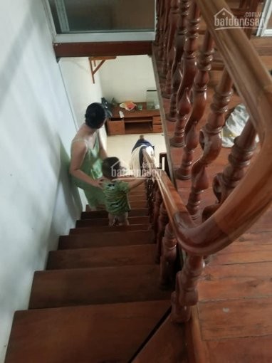Chỉ 1,2 tỷ nhà Hoàng Tăng Bí, 2 tầng - 2 ngủ, 20m ra đường chính.