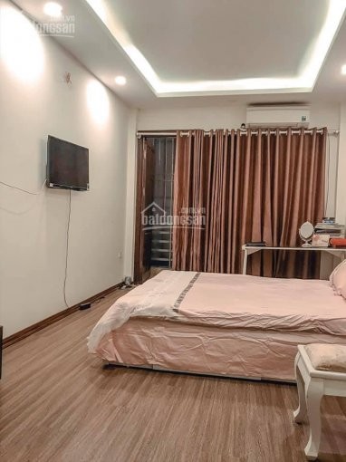 Gia đình cần bán nhà 1.4 Tỷ x 4 tầng sổ riêng, ô tô tránh cách nhà 5m, Quận Cầu Giấy, Hà Nội