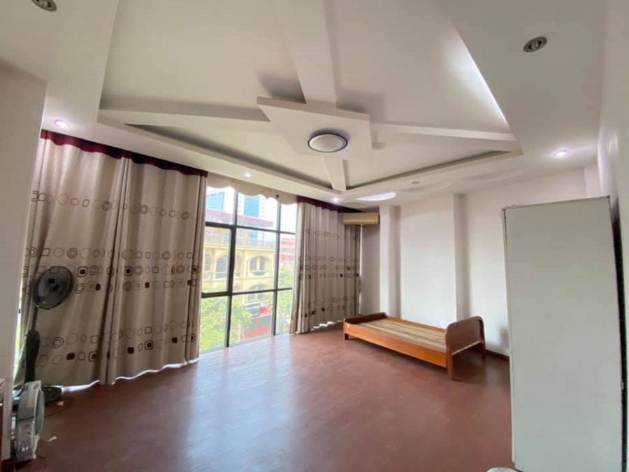 Nhà Nguyễn Khoái, khu phân lô cán bộ, dân trí cao, yên tĩnh