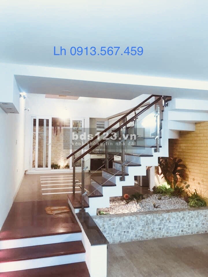 Biệt thự đẳng cấp Ngọc Lâm 65m2 x 5 tầng x Mt 5m giá 7.5 tỷ