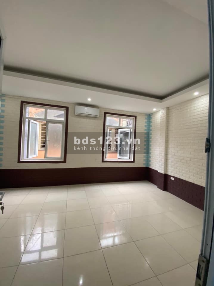 Bán nhà đẹp phân lô Trung Kính 65m2x5T Mặt tiền 6.1m Ô tô tránh đỗ, KDVP. Giá 12 tỷ 8
