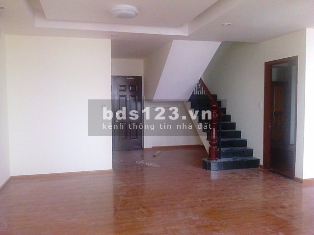 Cho thuê căn hộ Penthouse Cộng Hòa Plaza Tân Bình 3 phòng ngủ / 3WC tiện nghi y hình 18 Triệu Tel 0942.811.343 Tony (Zalo/phone) đi xem và chốt căn
