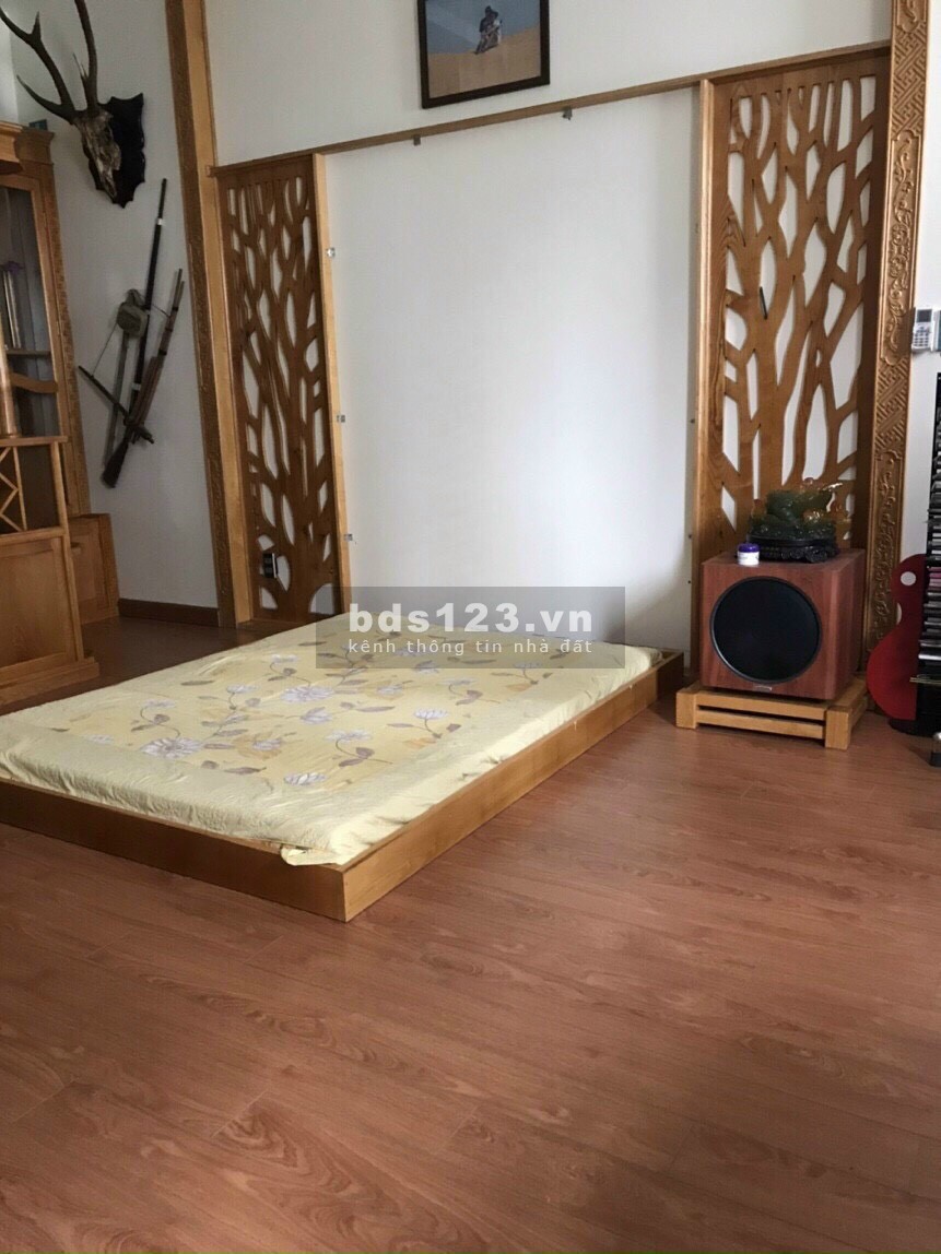 Bán Nhà Vườn 4 tầng 121m2, mt 11m phố Chi Lăng, TP HD, 4 ngủ, gara ô tô sân vườn đầy đủ, giá tốt