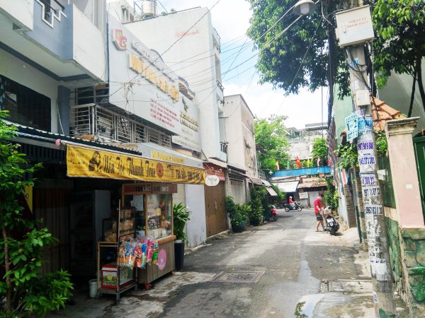 Bán nhà hẻm đường Tân Sơn Nhì, quận Tân Phú, DT: 4.4x11 nhà lửng lầu giá 6,8 tỷ