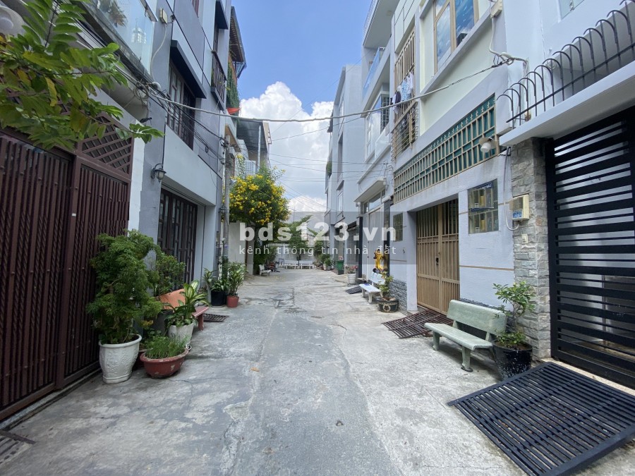 Nhà 2 tầng Đs 26, khu bên sông, XH vào tận nơi, giá 5,95 tỷ