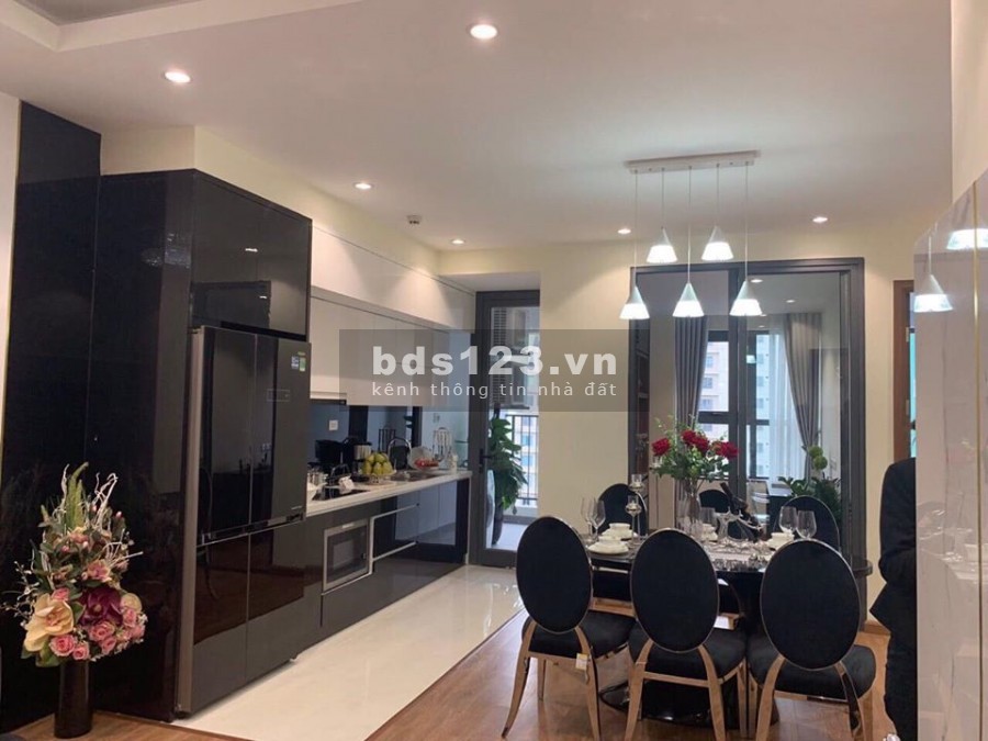 Tôi cần bán gấp nhà ngõ 291 Khương Trung giá 1.7 tỷ, 25m2, ở luôn
