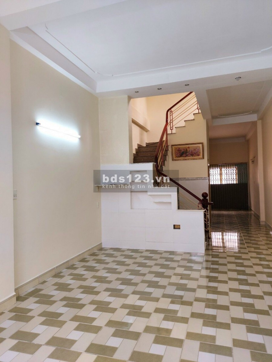 HXH 7m, sát MT Bà Triệu, TT Hóc Môn, 1T1L 3p ngủ, chỉ 700tr