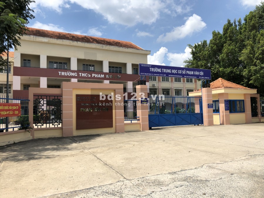 Tôi kẹt tiền cần bán đất kế khu Bộ Công an, 700m2, 300m2 thổ cư