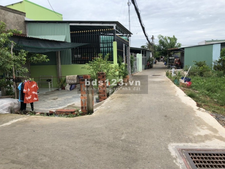 Cần bán nhanh lô đất Thị trấn Tân Túc - Bình Chánh