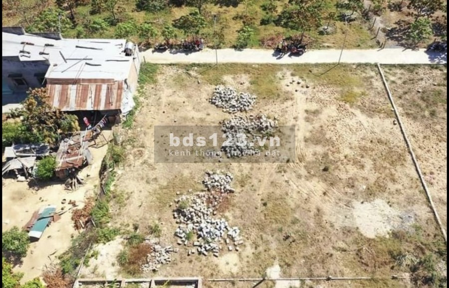 Cần bán lô đất Full thổ cư. Giá đầu tư khu vực Cam lâm Khánh hoà