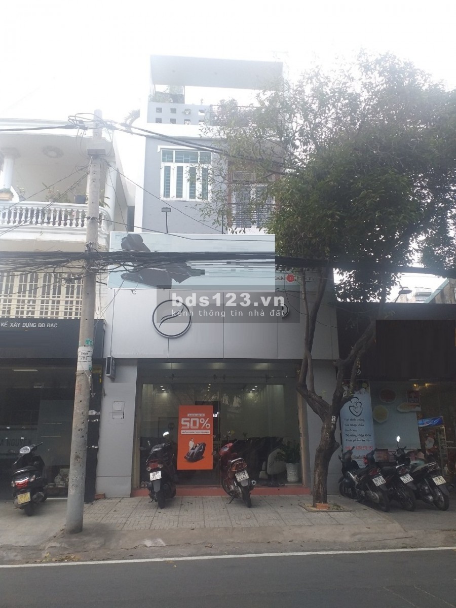 Hoa Phượng, Phường 2 - 4 x 18 - suốt KD