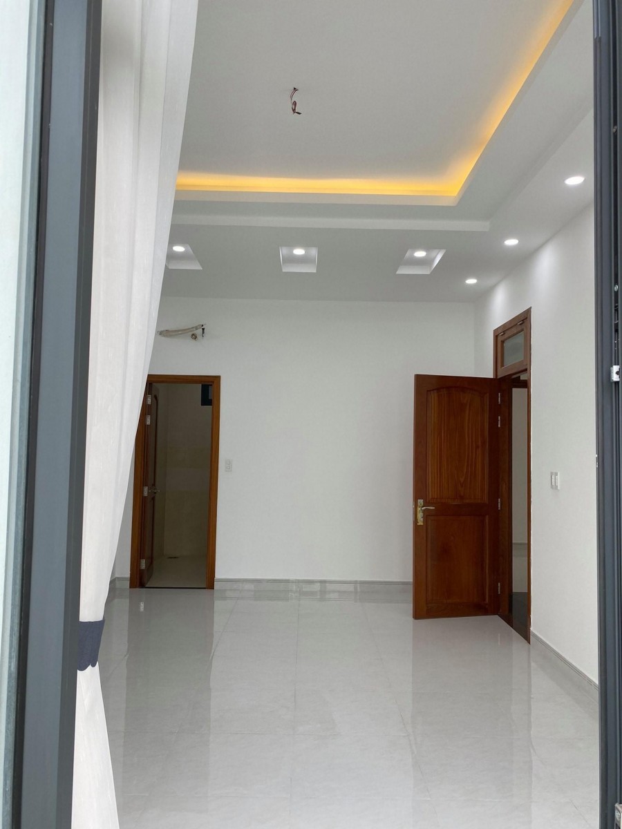 Bán Nhà Gần Chợ An Nhơn 8x9M, Gara oto, 4 Tầng Chỉ 7.9 Tỷ, Đường Số 28