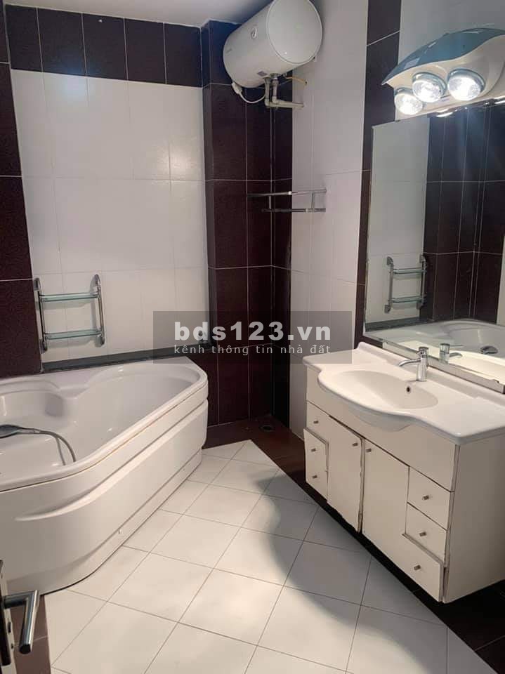 Bán nhà Tây Mỗ Nam Từ Liêm, 54m, 5 tầng đúc, mặt tiền 5m, giá 3.4 tỷ mới xây