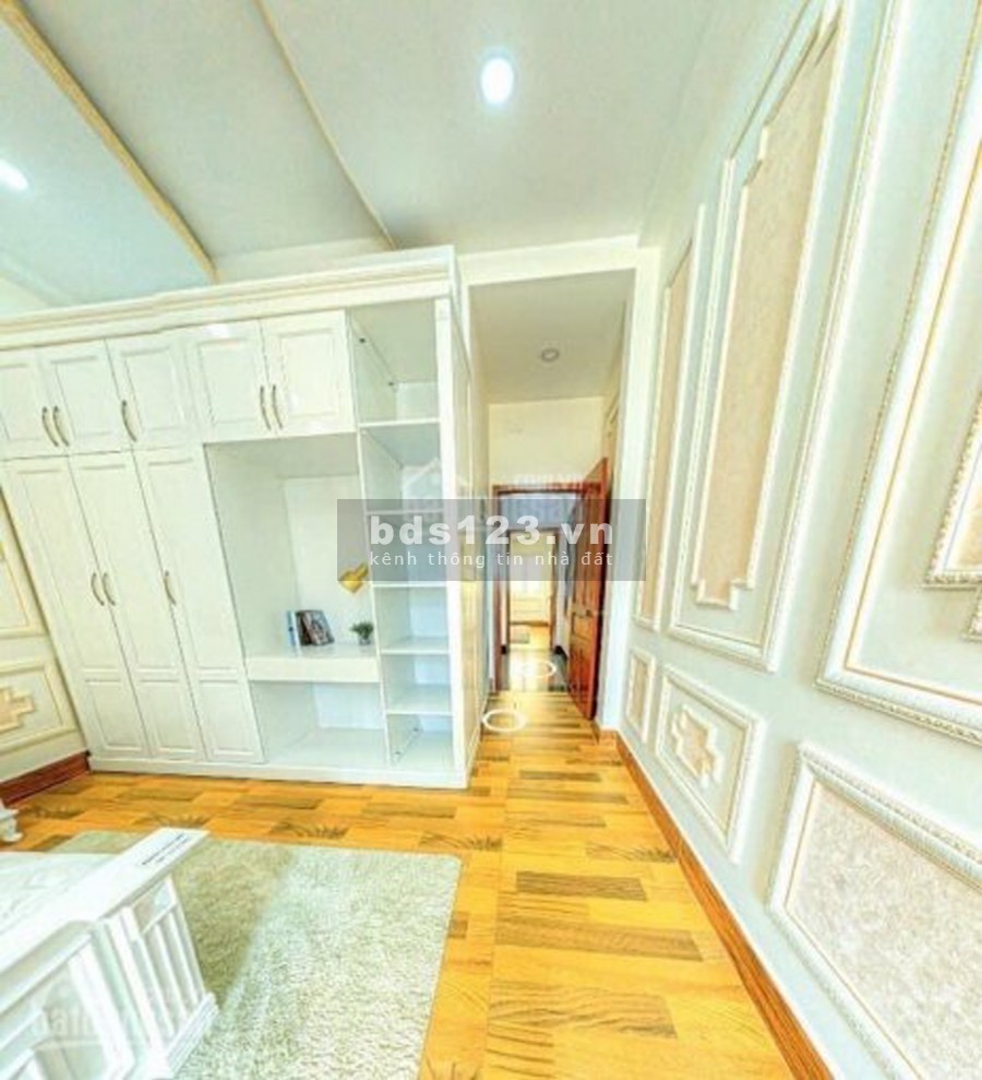 Nhà phố cao cấp sổ hồng riêng, chính chủ không qua môi giới