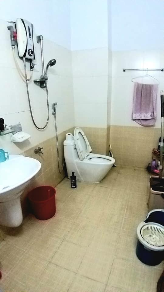 Cần Bán Gấp Nhà 1 Sẹc Oto Lạc Long Quân, P9, Tân Bình, 4x16 Chỉ 9.6 Tỷ
