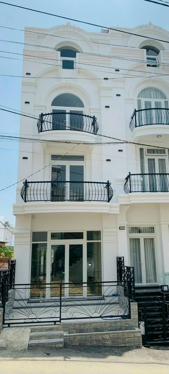 Bán nhà khu nghĩ dưỡng Anada Phù Đổng Thiên Vương, phường 8, Đà Lạt