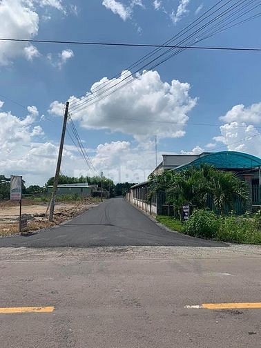 Bán vài lô đất mặt tiền ngay khu công nghiệp becamex, đất thổ cư, sổ hồng riêng mặt tiền lớn