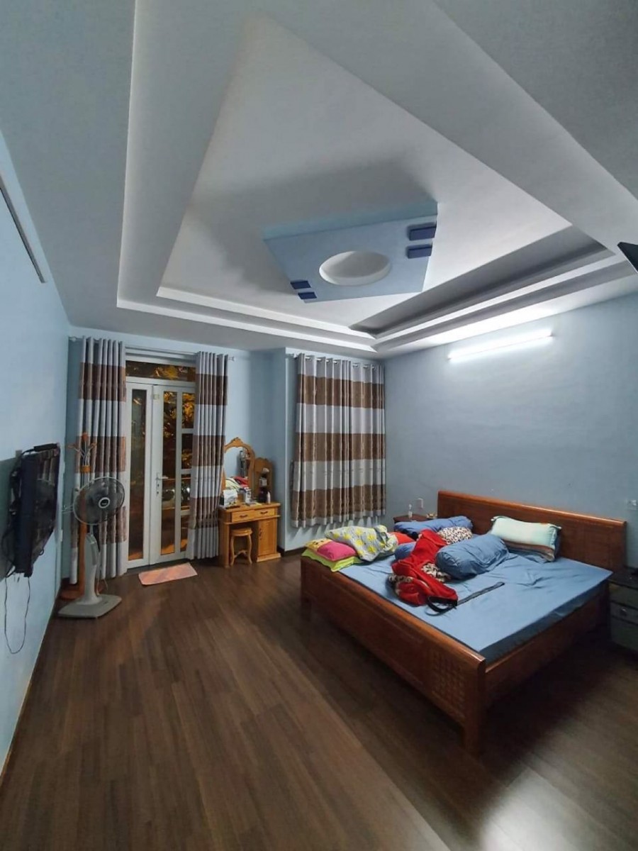 Bán nhà mặt tiền 5x27m 2 lầu đường Cầu Xéo quận Tân Phú chỉ 15.3 tỷ