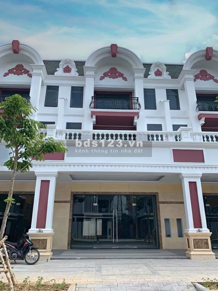 Bán shophouse MT đường Lê Trọng Tấn KĐT Phú Cường 7x24m 3 lầu giá chỉ 5.6 tỷ bán gấp mùa covid-19