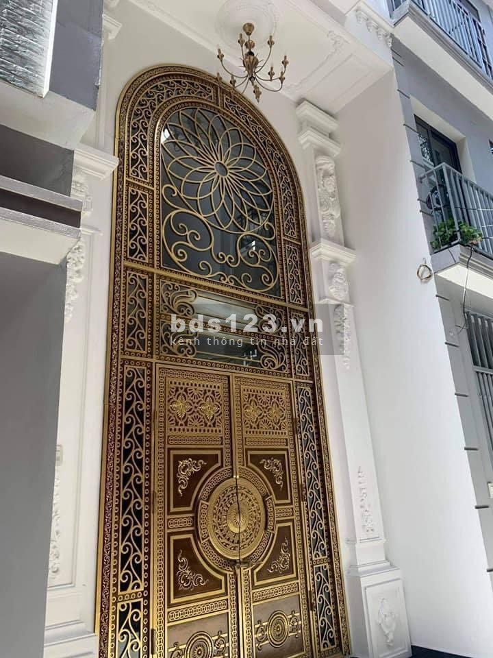 Bán gấp nhà phố Nguyễn Sơn Long Biên 43m2, 5 Tầng Đẹp Từng centimet ô tô 7 chỗ qua nhà, nội thất 5 Sao
