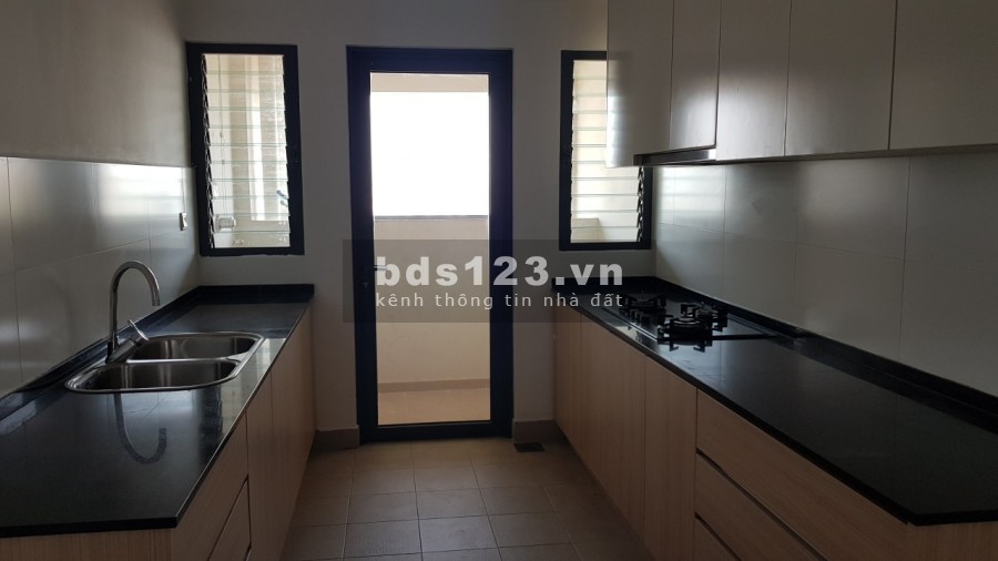 Cho thuê căn hộ The Legacy - Ngụy Như Kon Tum: 3pn 110m2 đồ cơ bản, giá 16tr