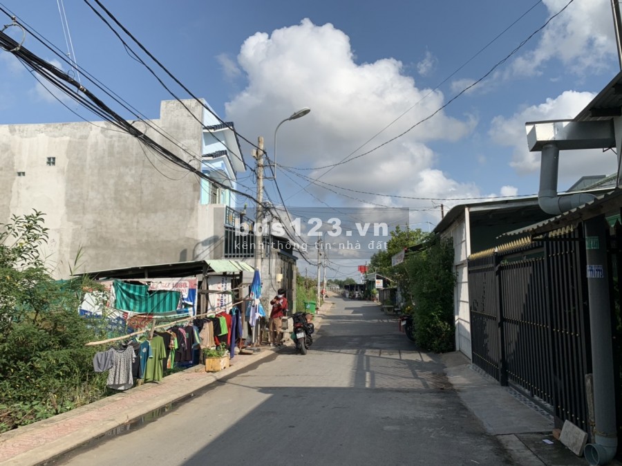 Cần bán đất kdc HTReal Quy Đức, Bình Chánh, đất được phép xây dựng tư so, shr