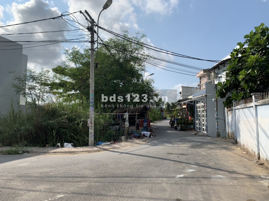 Cần bán đất kdc HTReal Quy Đức, Bình Chánh, đất được phép xây dựng tư so, shr