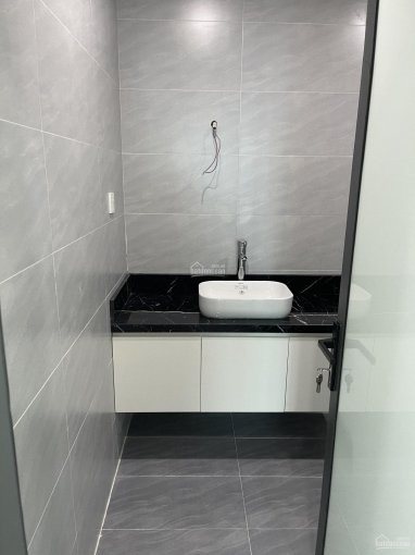 Cho thuê căn hộ The Legacy - Ngụy Như Kon Tum: 3pn 110m2 đồ cơ bản, giá 16tr