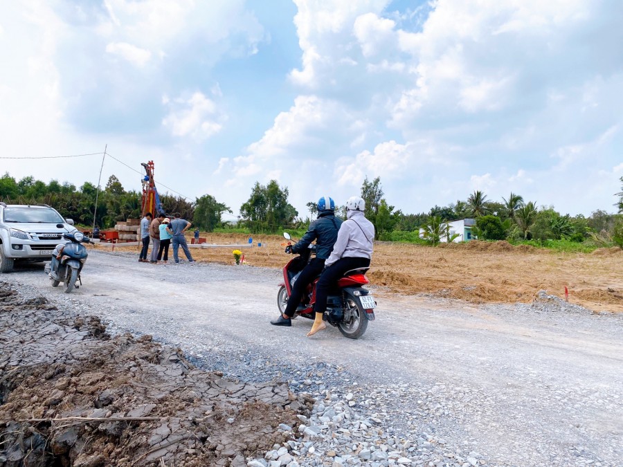 Cần bán đất gần mặt tiền đường Tỉnh lộ ĐT 824 Đức Hòa ngay cụm khu công nghiệp lớn Tân Đức, Đức Hòa