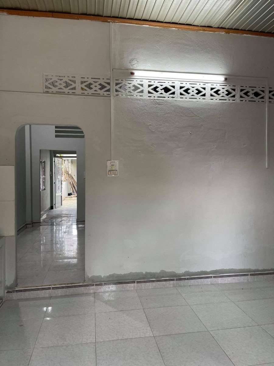 Cần bán nhà cấp 4 sổ riêng, kp3 phường Trảng Dài, mt đường 6m, khu vực đông dân cư