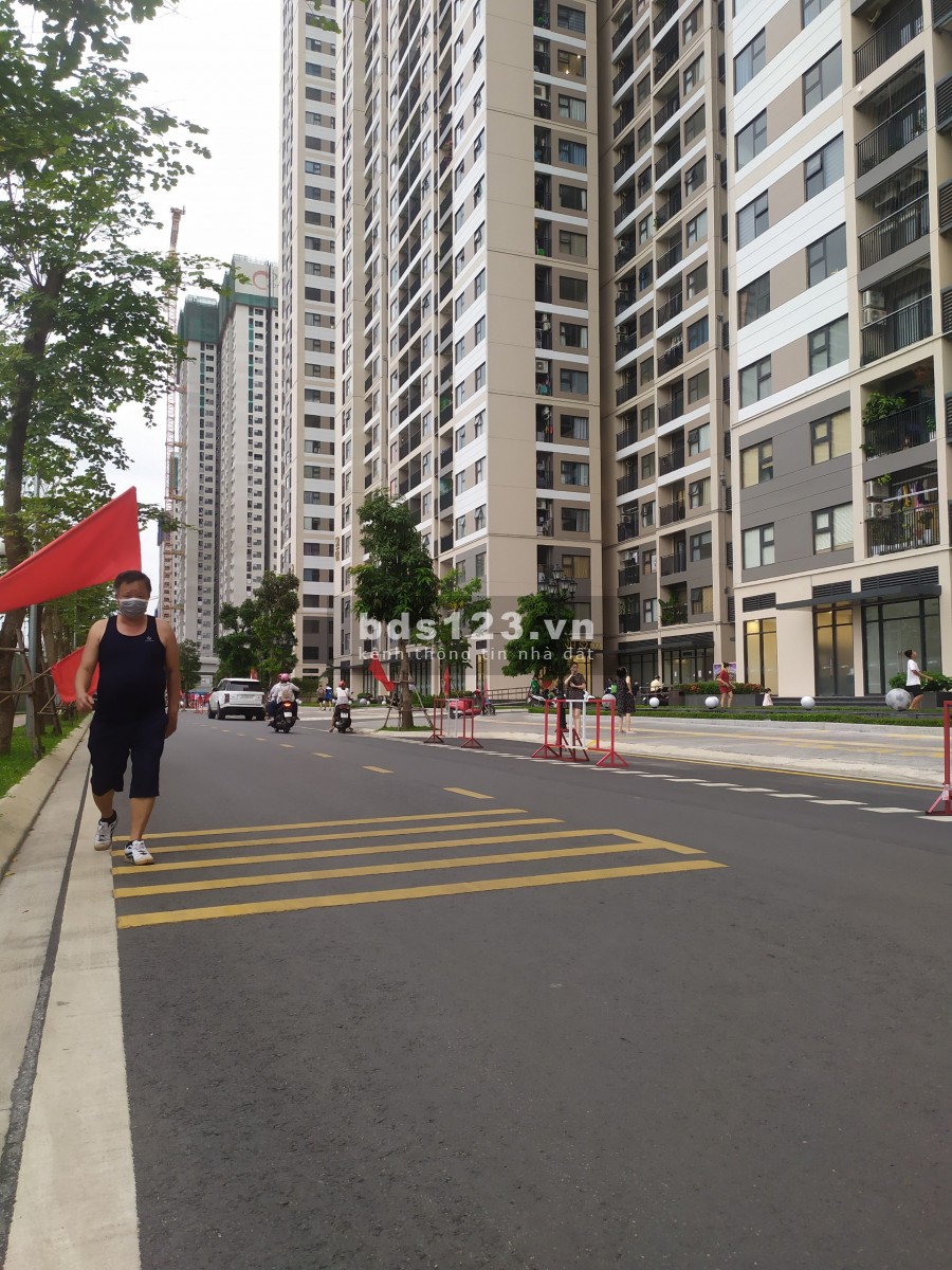 Bán căn shop góc vị trí đẹp diện tích khủng giá tốt nhất Vinhomes Smart City