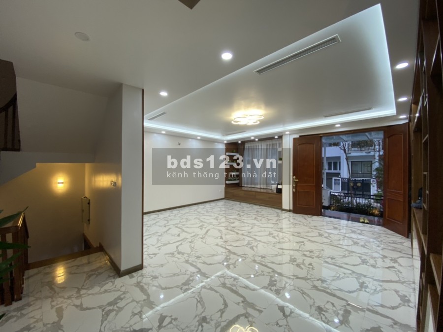 Cho thuê biệt thự K5 Ciputra 4 ngủ, 140m2, full nội thất. Giá liên hệ: 0973781843 Ánh.