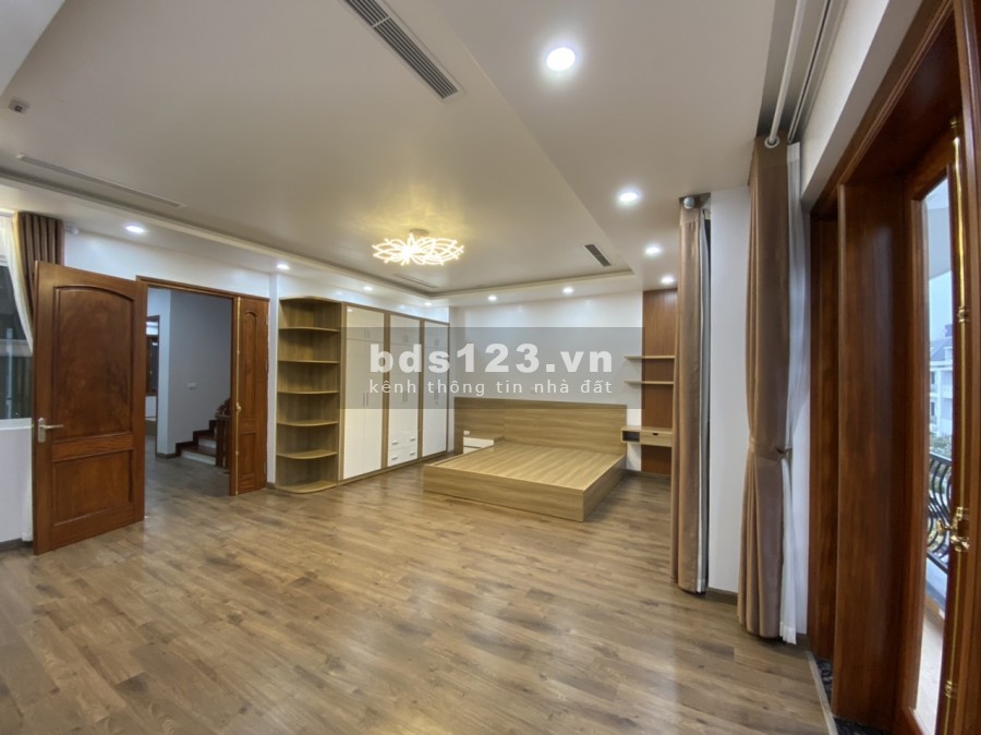 Cho thuê biệt thự K5 Ciputra 4 ngủ, 140m2, full nội thất. Giá liên hệ: 0973781843 Ánh.