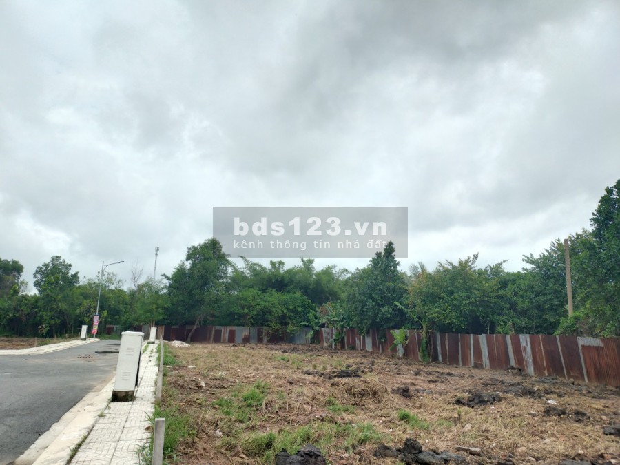 Đất nền mặt tiền đường Võ Văn Bích full thổ cư, sổ hồng riêng