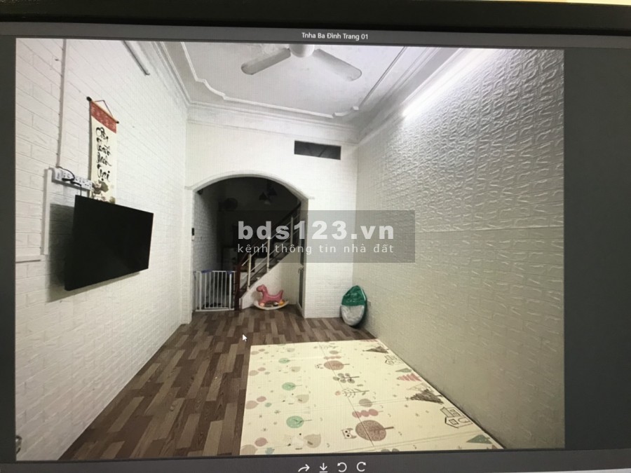 Cho thuê nhà ngõ 612 Đê La Thành 3PN*40m2, đầy đủ đồ , dân trí cao, oto 5 chỗ