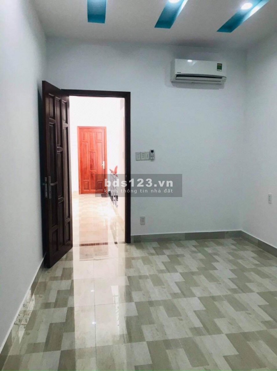 Nhà mới tinh mặt tiền Lê Ngã, Phú Trung Tân Phú chiều dài 14m giá chỉ 6ty8