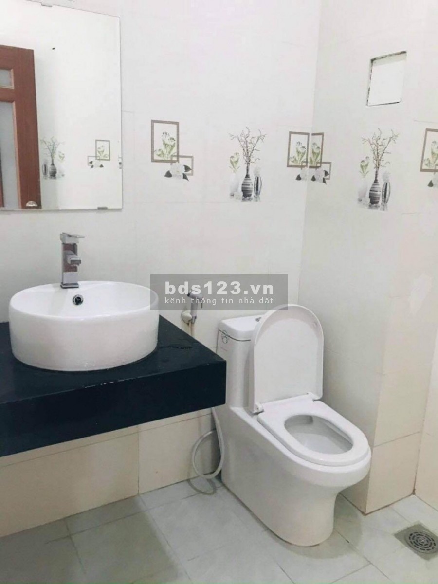 Nhà mới tinh mặt tiền Lê Ngã, Phú Trung Tân Phú chiều dài 14m giá chỉ 6ty8