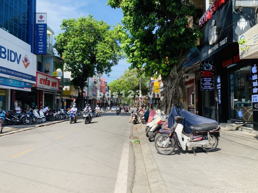 Mặt tiền Mai Thúc Loan - Ngay cửa Đông Ba - Nơi buôn bán sầm uất bậc nhất Nội Thành