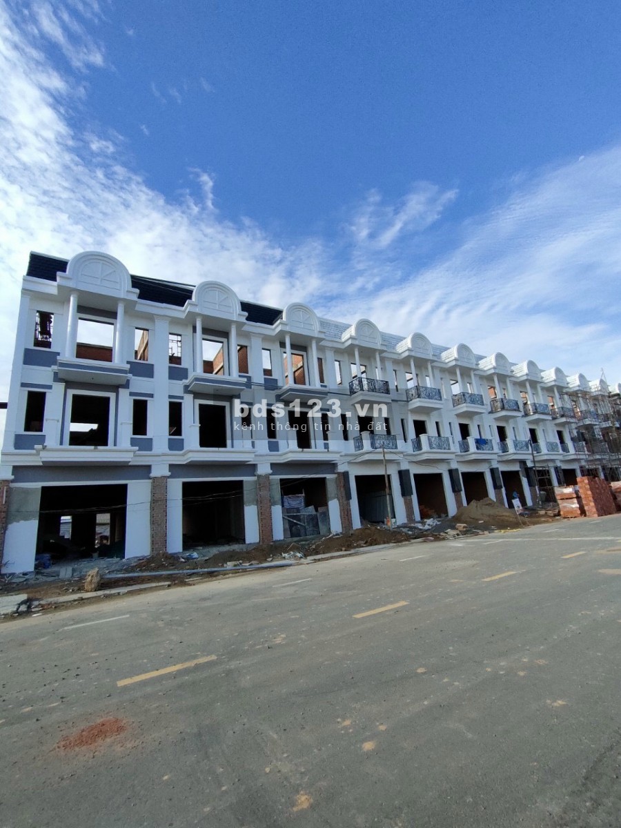 Sổ hồng từng nền, giá rẻ, ngân hàng hỗ trợ 70%