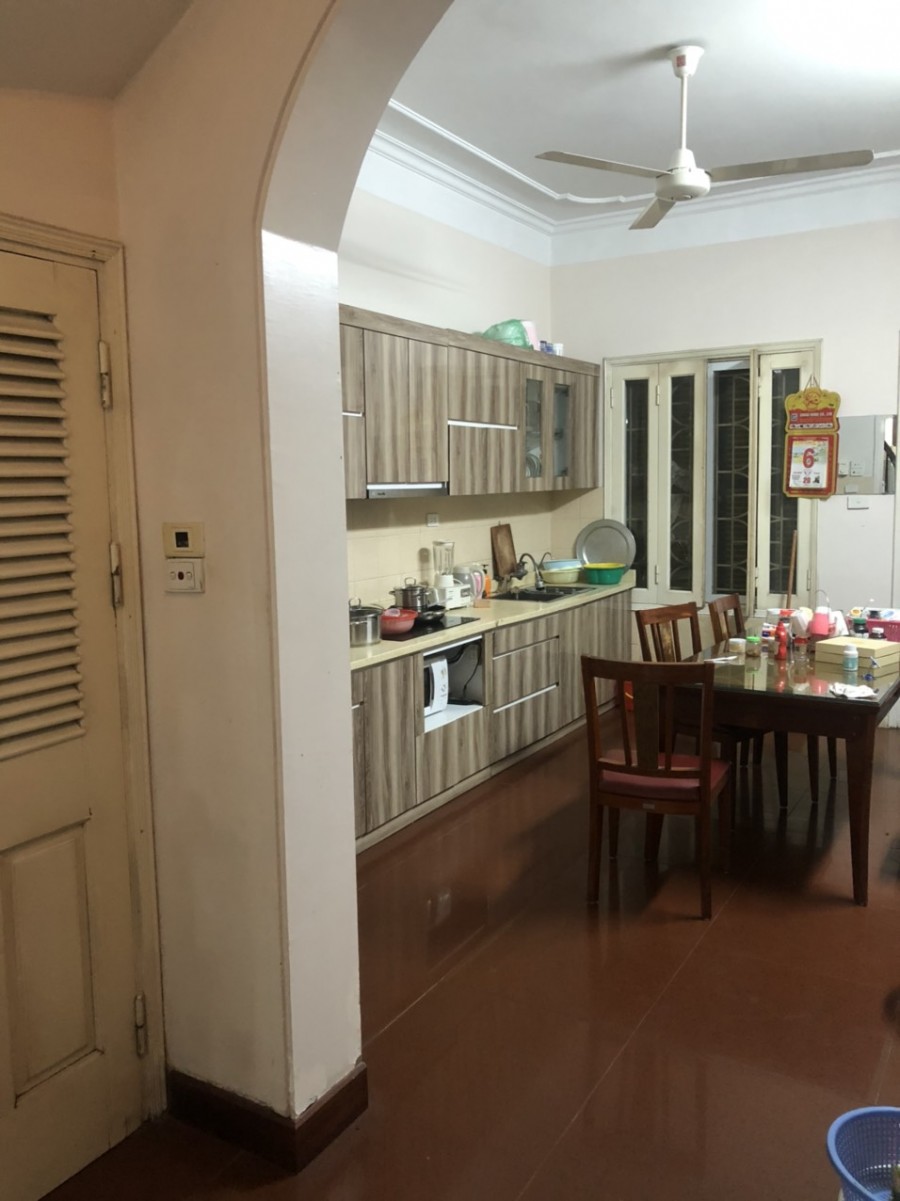 Bán nhà đẹp, vị trí VIP, phố Lê Đại Hành – Hai Bà Trưng, giá 20 tỷ.