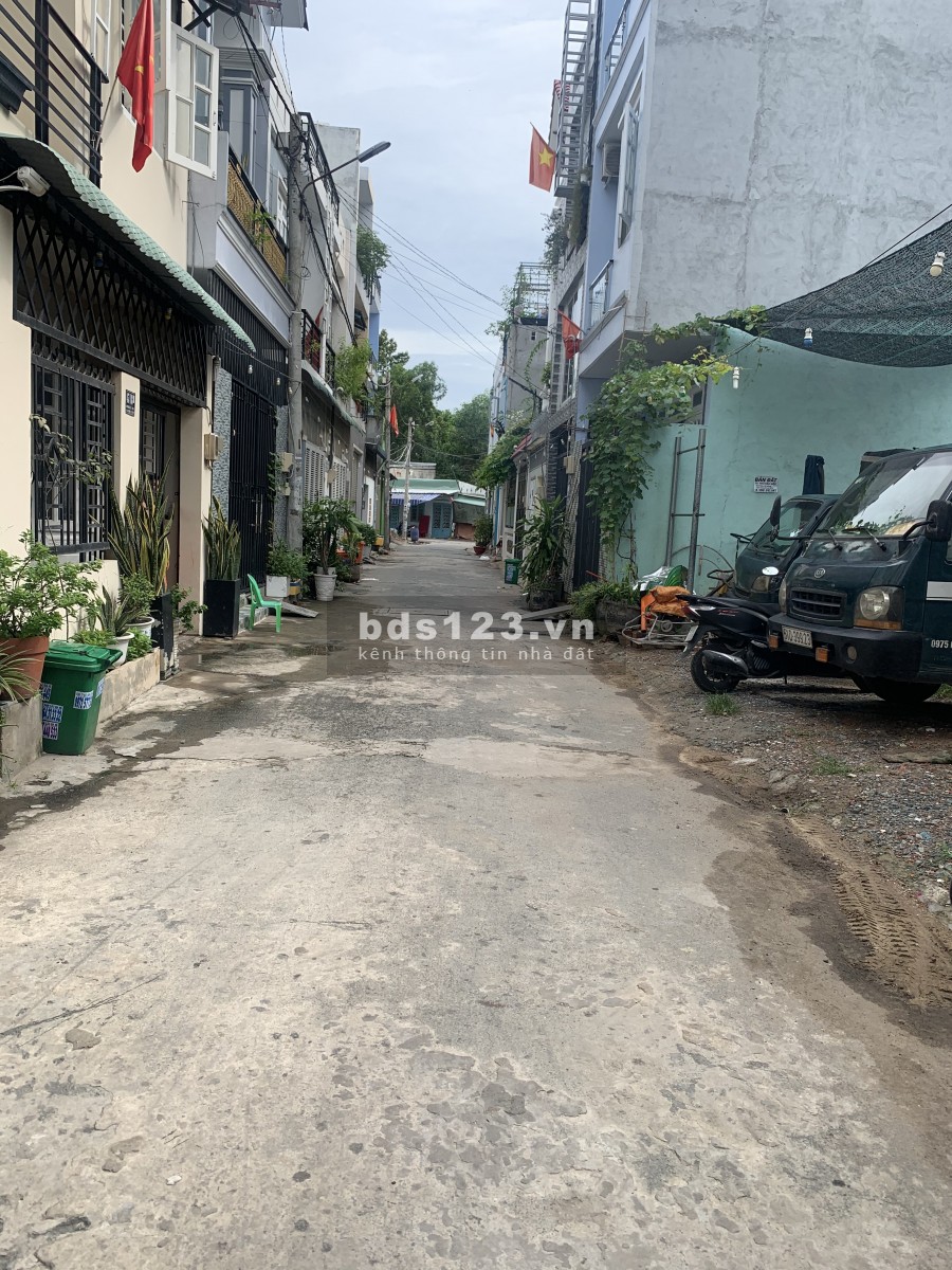 Nhà HXH ngang 6m. Đậu được oto 2PN 2WC