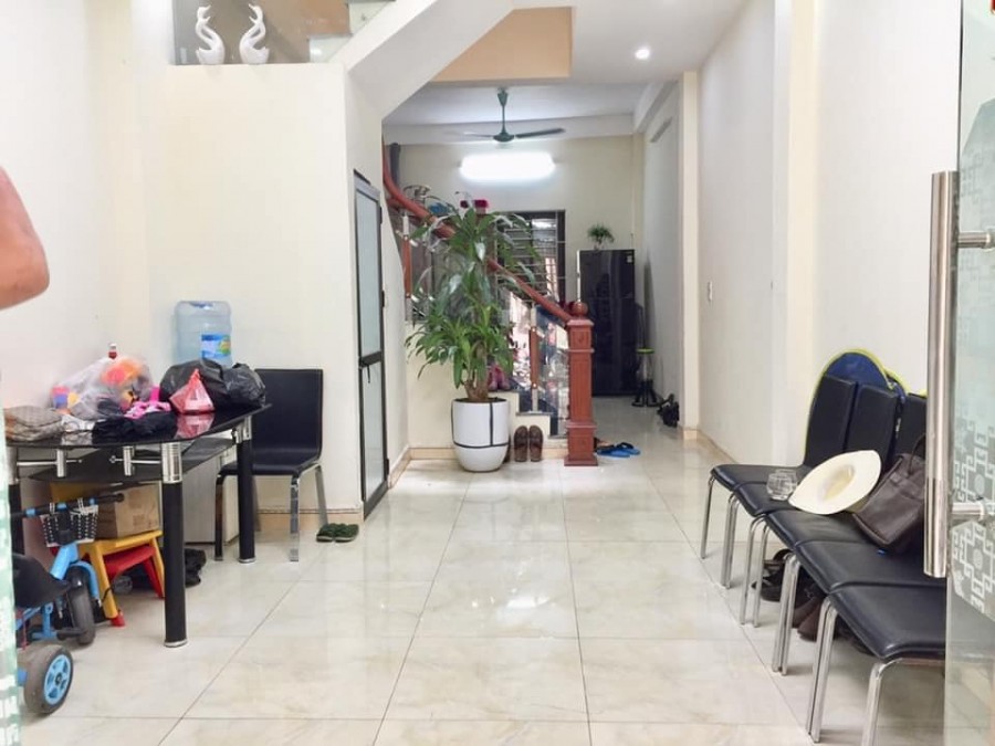 Bán Nhà Võ Chí Công Tây Hồ 20m Ra Mặt Phố Ngõ Nông Chỉ Đúng 8 Hộ Ở dt 42M x 4T giá chỉ 5.1 Tỷ