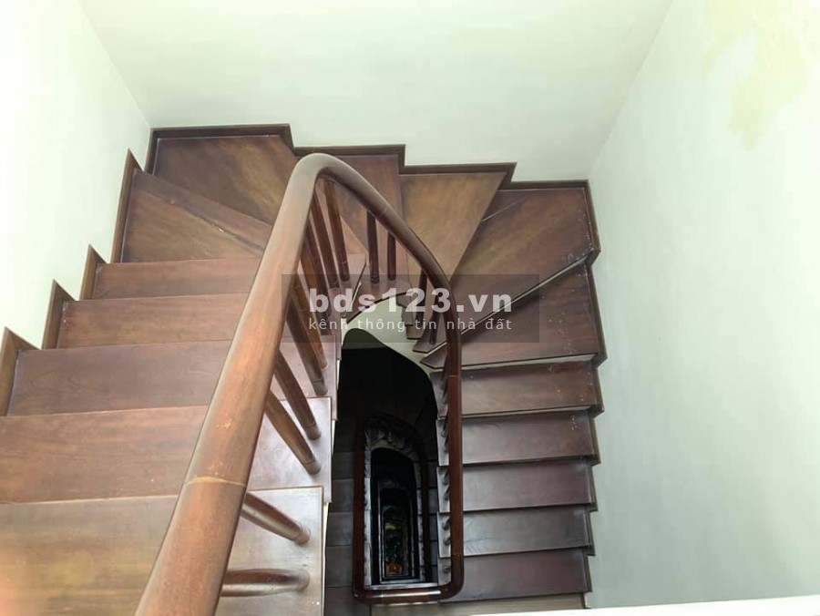 Nhà đẹp siêu sang 6 tầng, thang máy Nguyễn Khánh TOàn, ngõ thông, ô tô tránh, tiện ích đỉnh