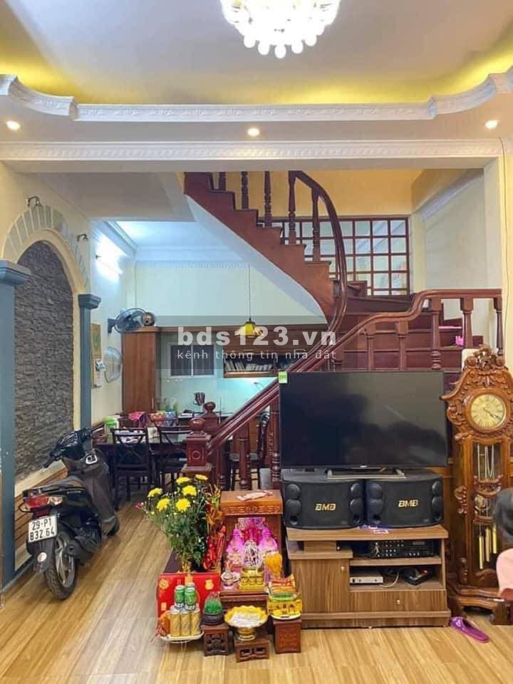 Nhà mới full nội thất ngõ 59 Quan Hoa hợp KD, DT 42m2, 4 tầng MT 4m giá 5.8 tỷ