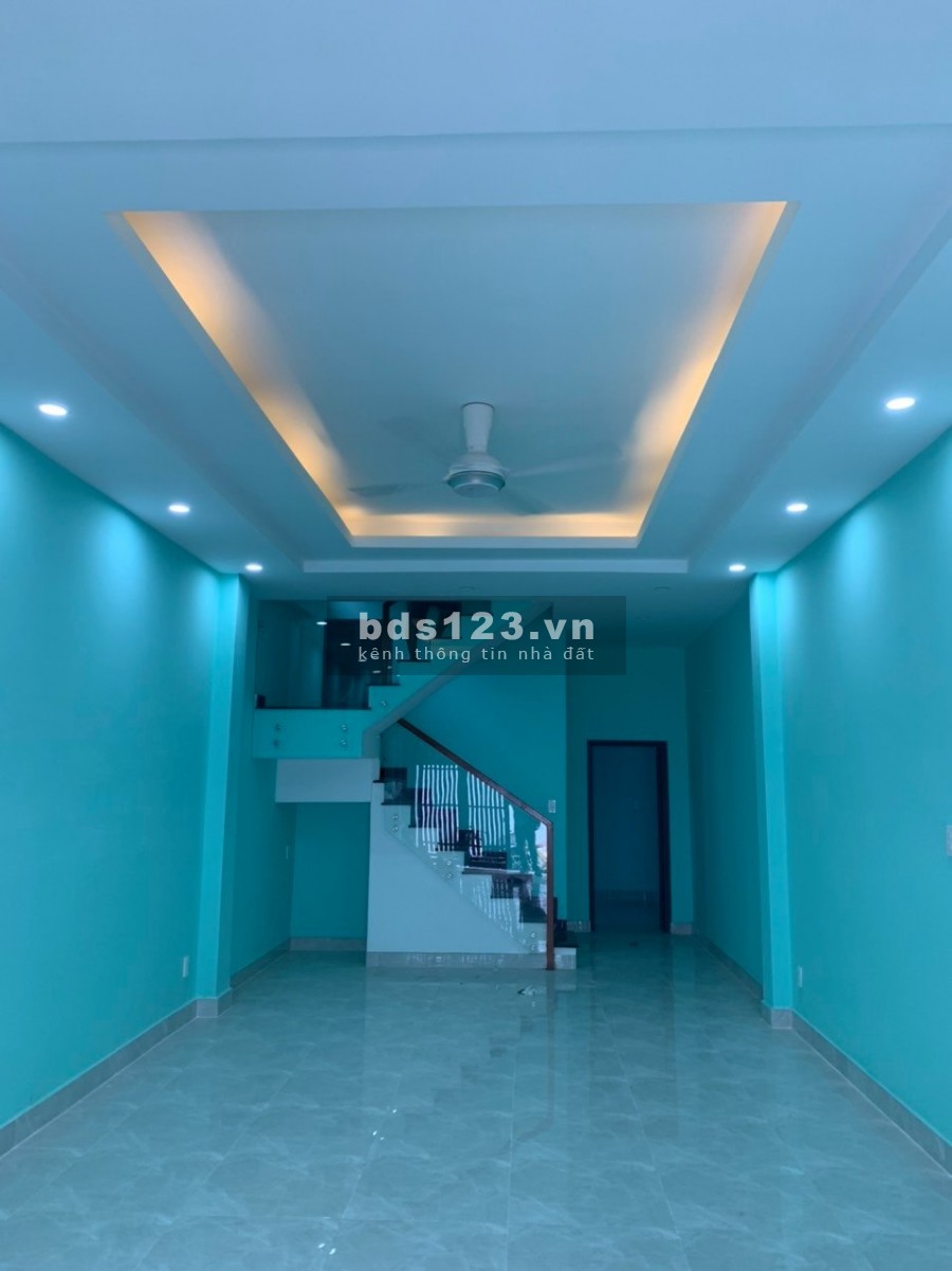 Bán nhà lô góc ngay trung tâm Dương Quảng Hàm giá chỉ 5 tỷ 7