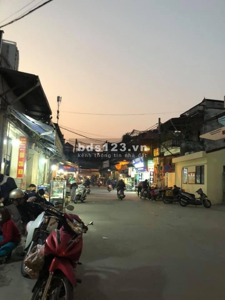 Bán nhà Thịnh Liệt, HM ô tô tránh, ô tô vào nhà, kinh doanh 80m2, mt5m, nhỉnh 5 tỷ