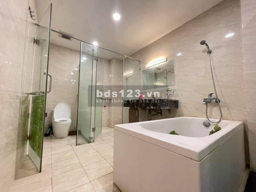 Phân Lô, Thái Hà, Quận Đống Đa, ôtô vào nhà, đỗ cửa, Nhà 5 Tầng, MT: 5m, giá 8,5 tỷ