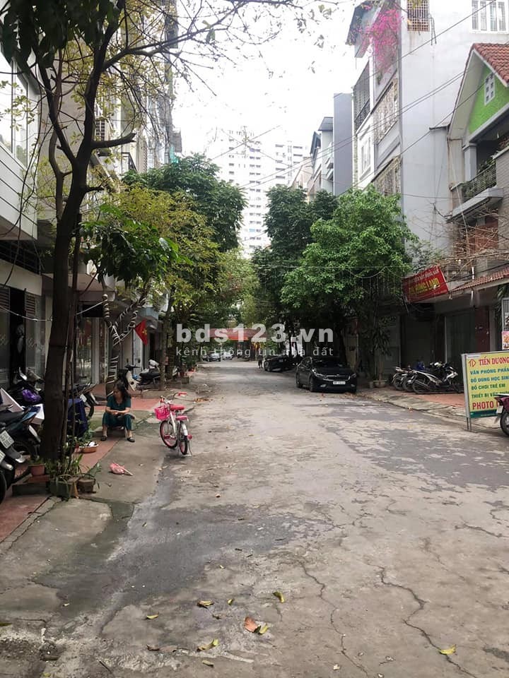 Bán nhà Liền kề Ngô Thì Nhậm Hà Đông, 5 tầng vỉa hè rộng, kinh doanh tốt, nhà đẹp, ở luôn chỉ 6 tỷ nhỉnh