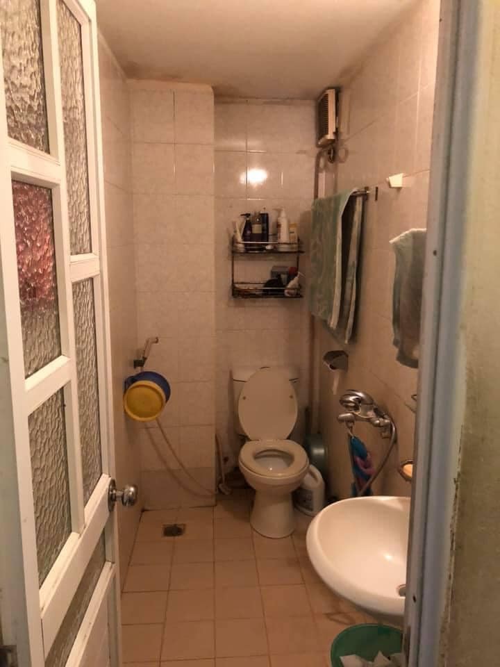 Bán nhà mặt phố Nguyễn Lương Bằng, dt 45m2, 4 tầng đúc, giá 4.x tỷ, lh 0395454603 (miễn trung gian)